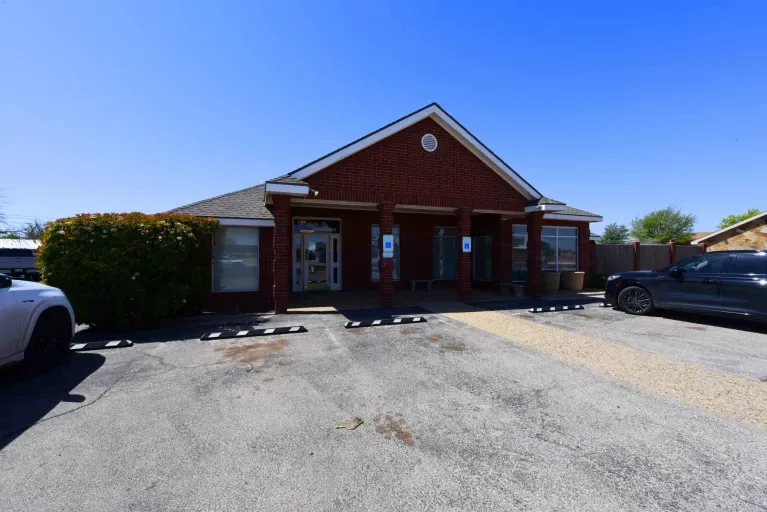 Exterior of the Permian Basin Accident & Injury Clinics Midland location